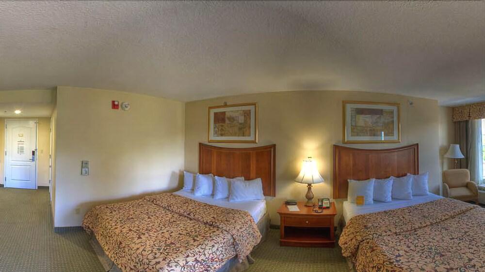 Holiday Inn Brunswick I-95 Kültér fotó